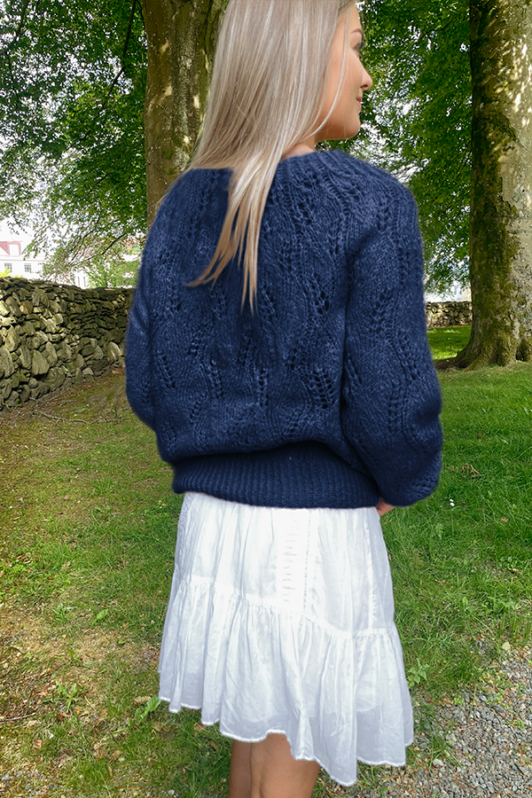 101-08b Girasol genser Marine