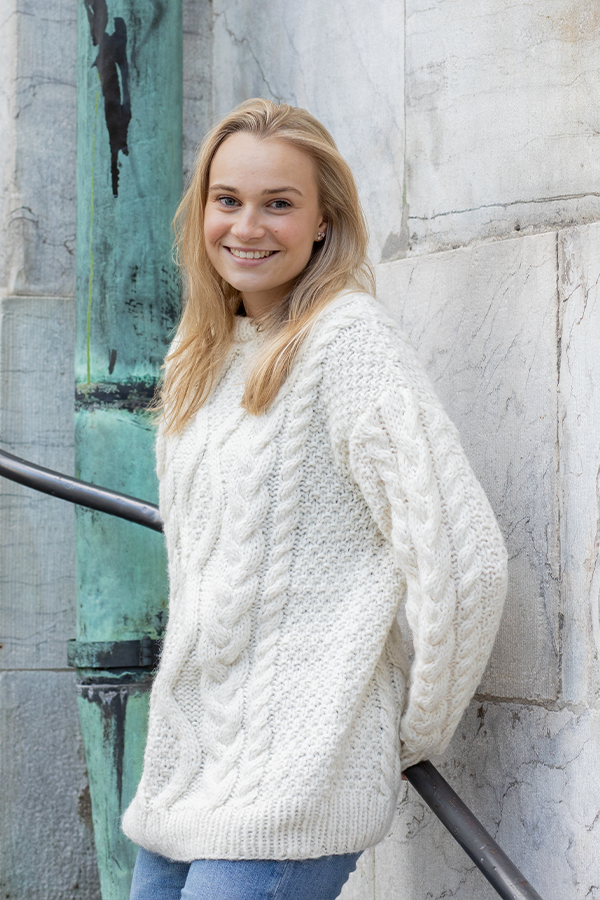 102-01 Sirus genser hvit