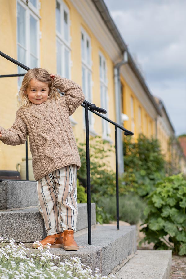 103-17 Sirus genser beige