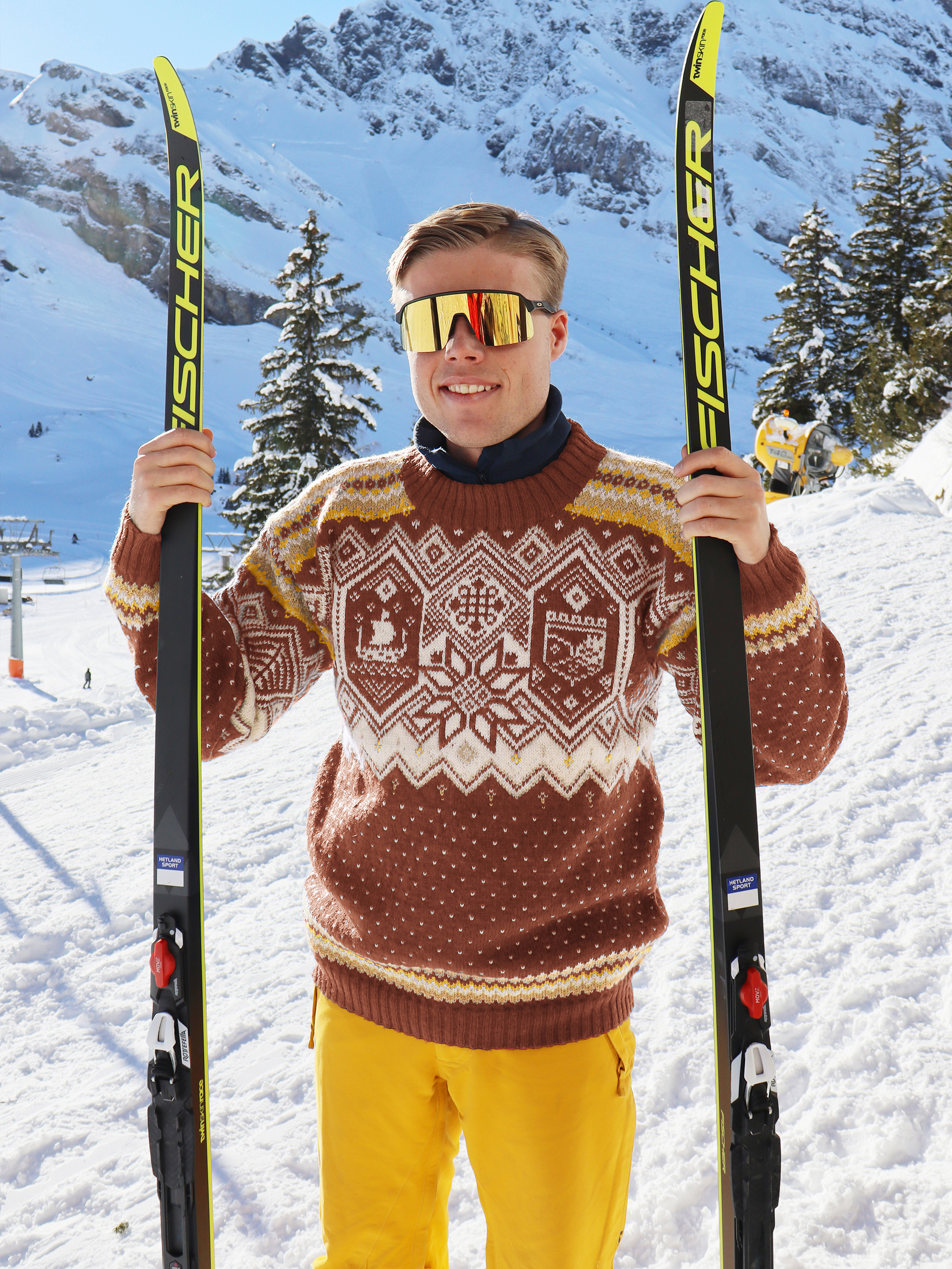 126-06c VM genser Trondheim 2025 (Alpakka Wool)