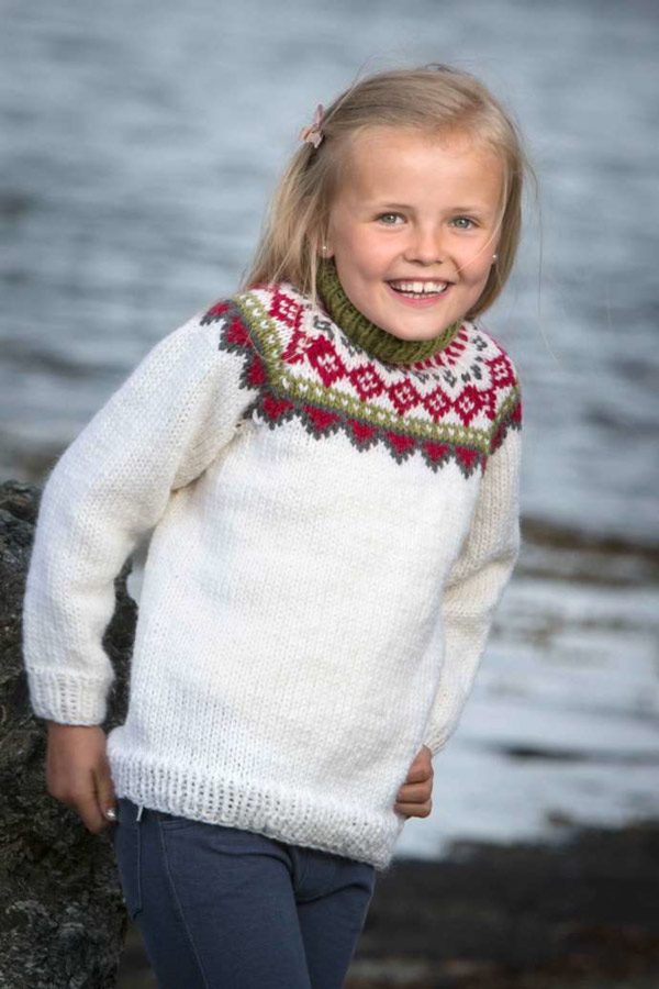 1411-20 Genser Jente