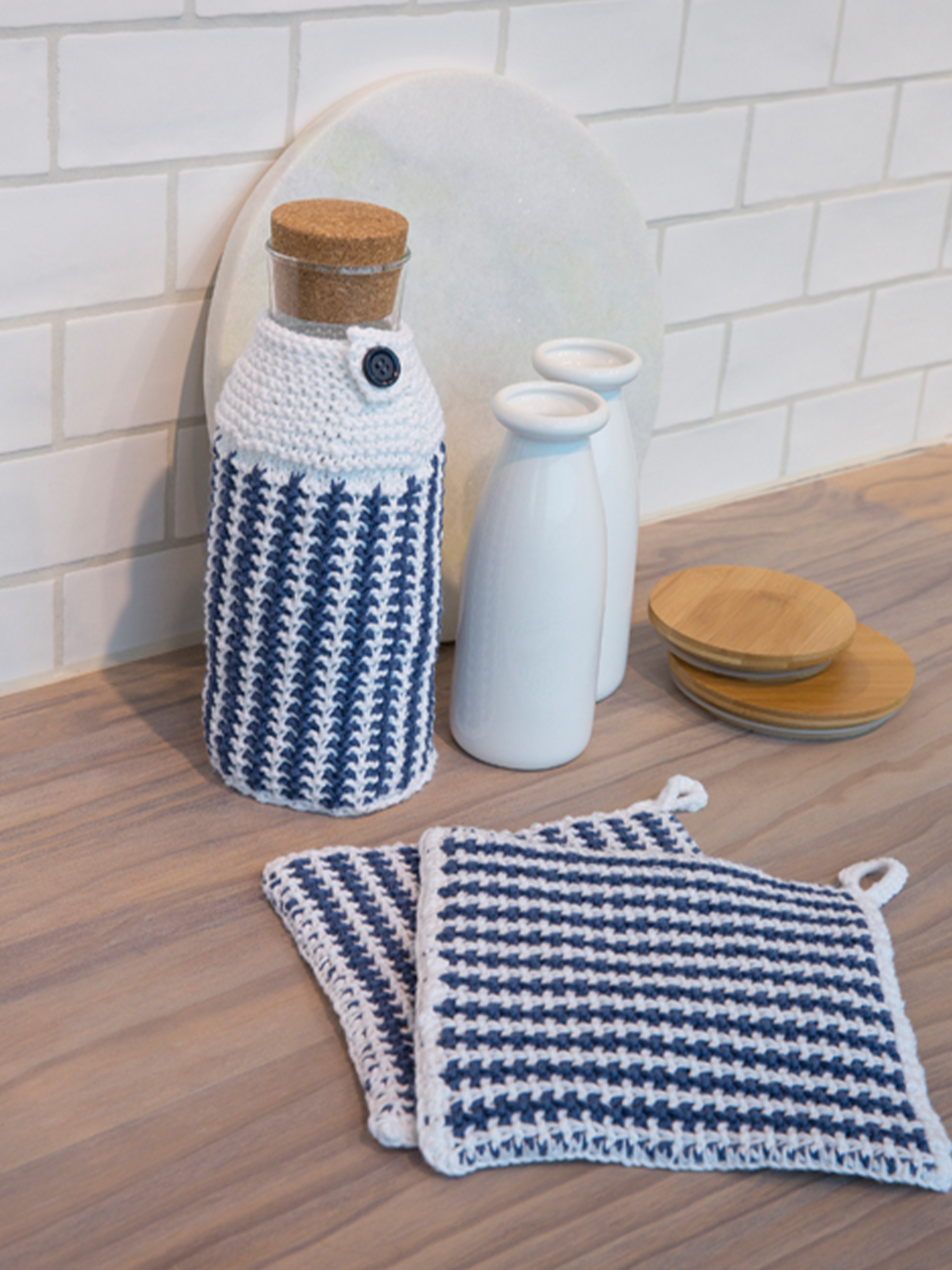 1705-13c-d Grytekluter og Flaskepynt