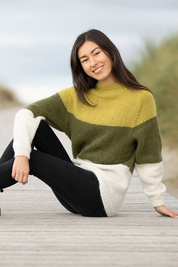 1923-3 Dans genser grønn