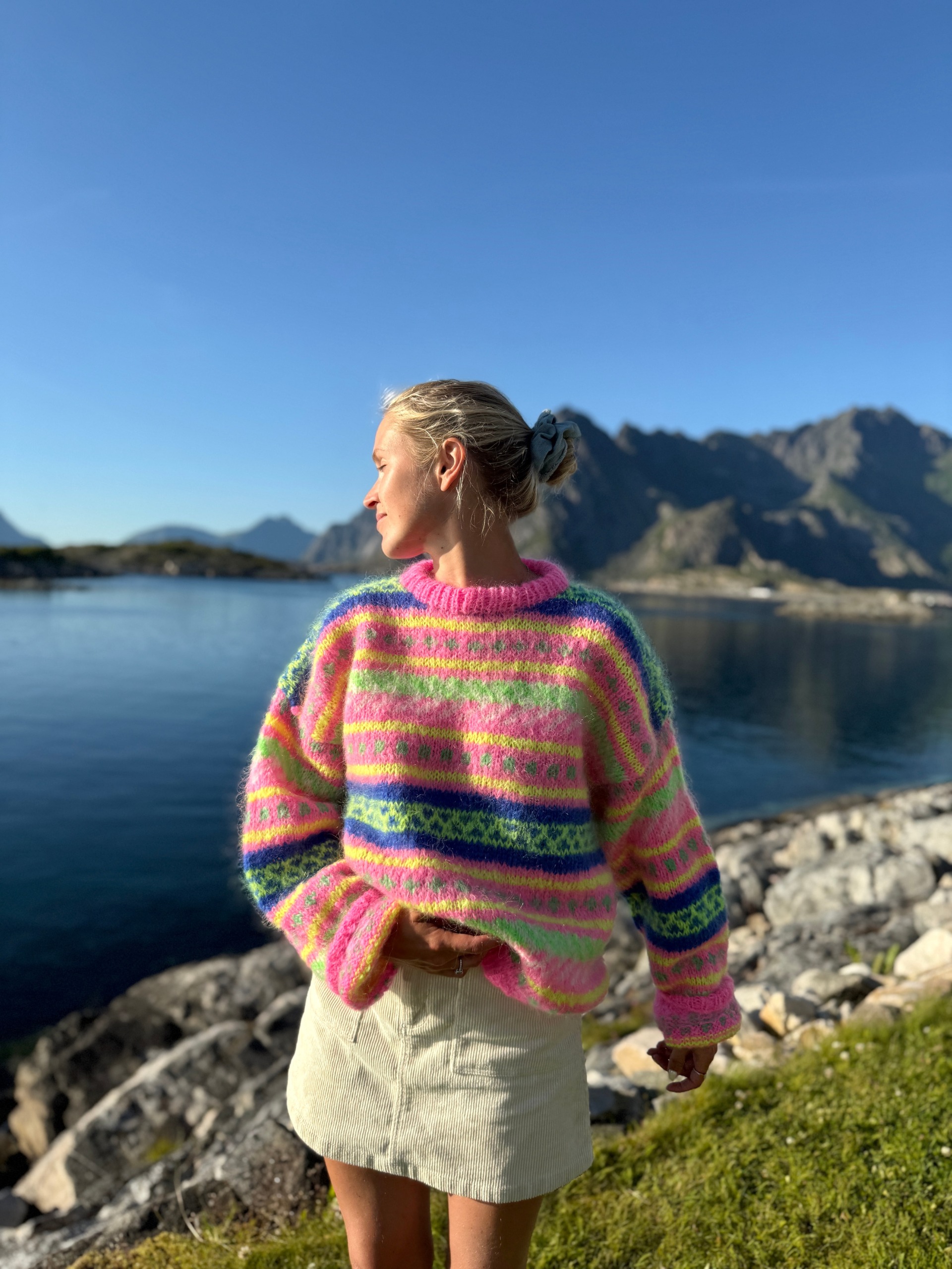 IR 02-01g Hanami genser (Påfugl in Paris)