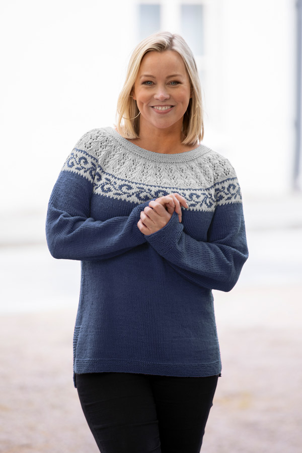 2016-5 Urda genser mørk blå