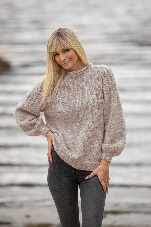 2022-2 Behag genser beige