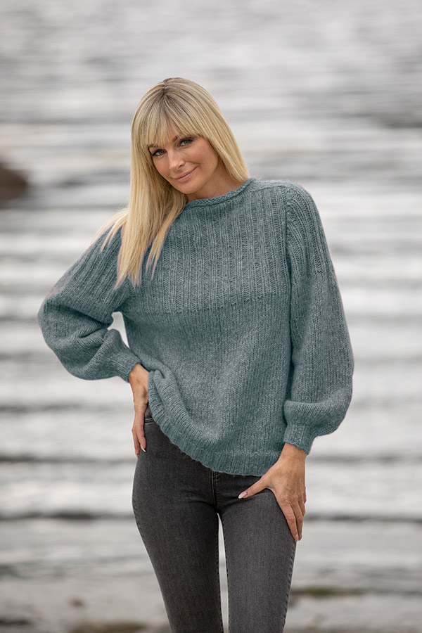 2022-2 Behag genser petrol