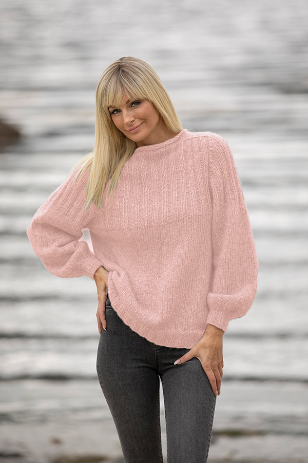 2022-2 Behag genser aprikos