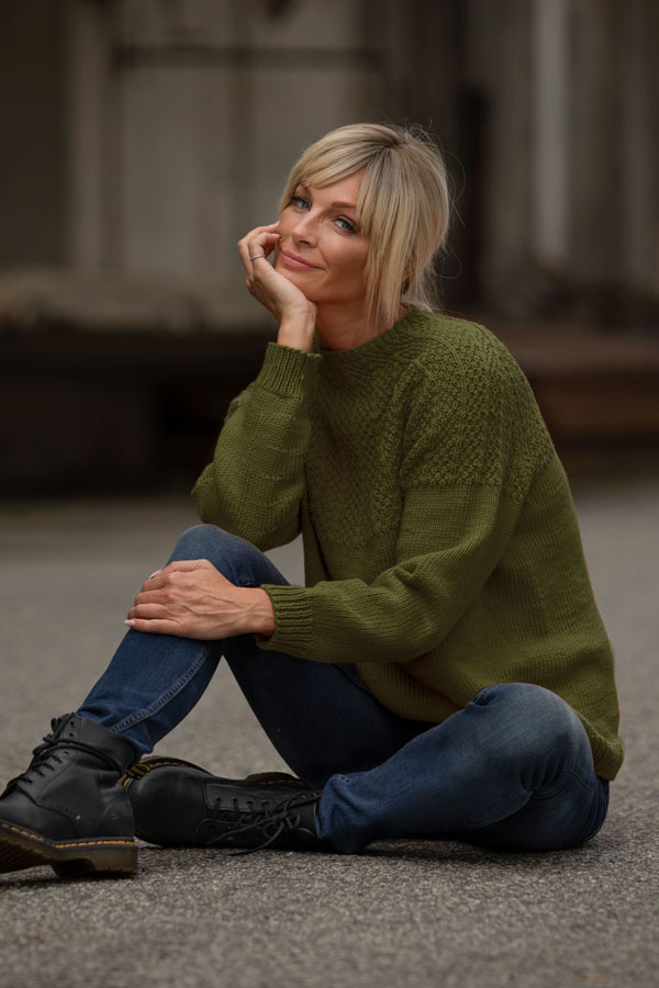 2023-5 Tandori genser mørk grønn