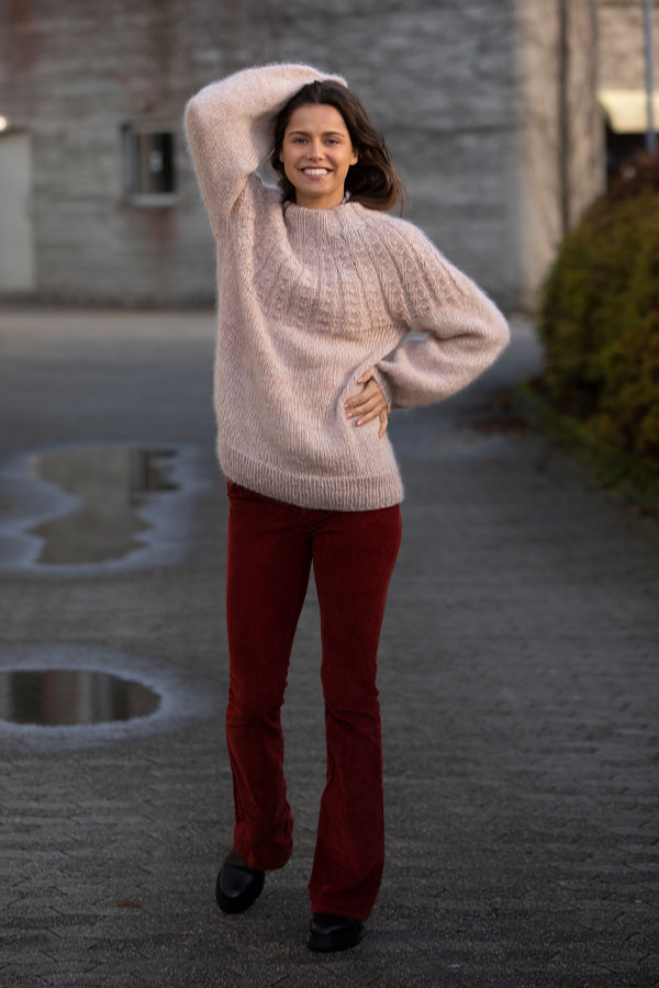 2031-4 Pudder genser