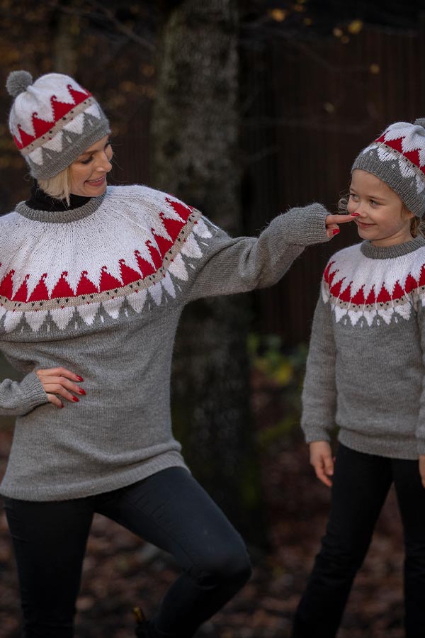 2032-3 Nisse genser og lue