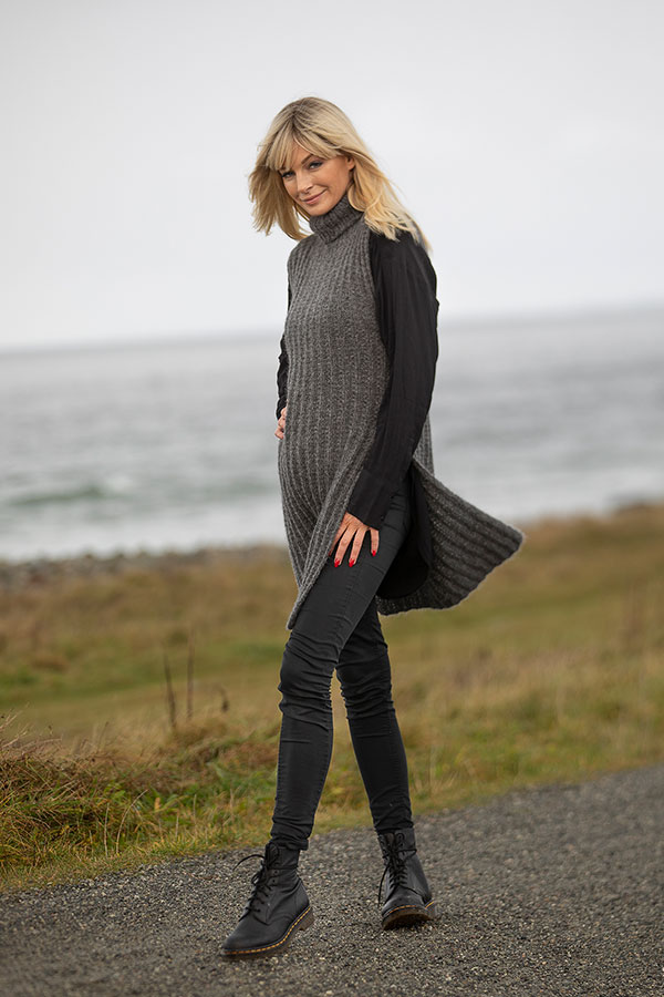 2036-6 Vakker lang vest