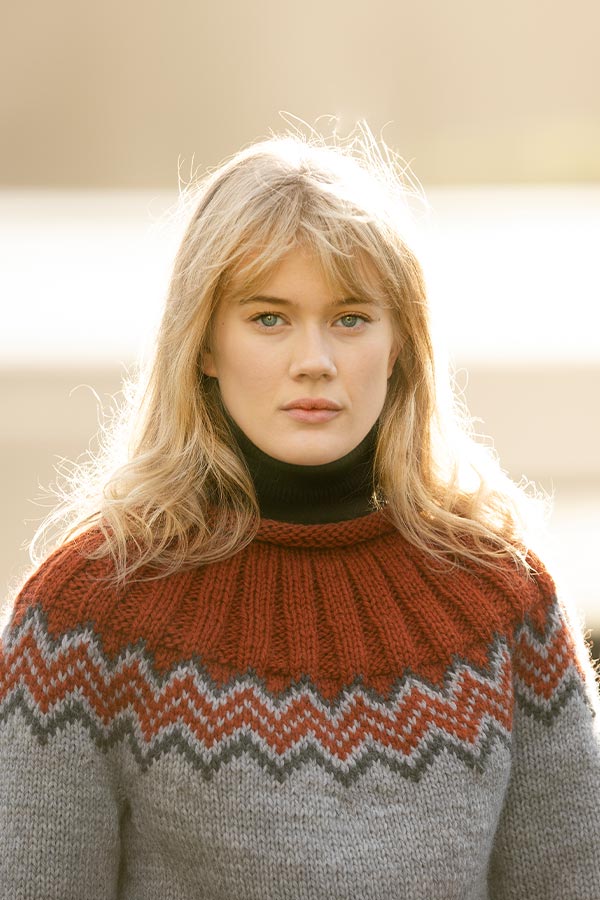 2102-5 Perlå genser lys grå