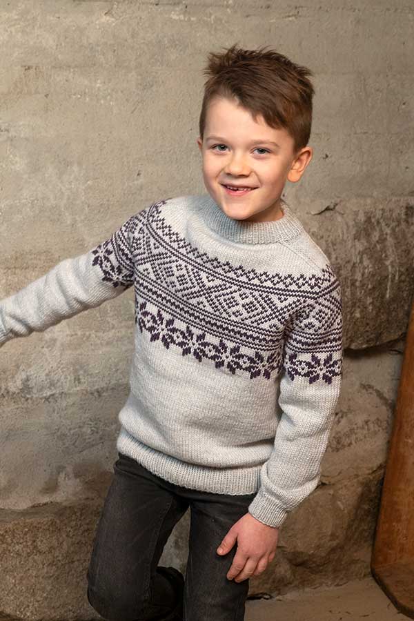 2105-04 Setesdal genser Raya