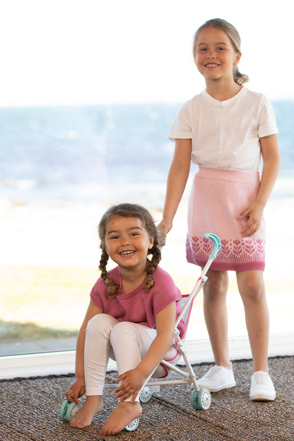 2121-4 Ramona topp og skjørt