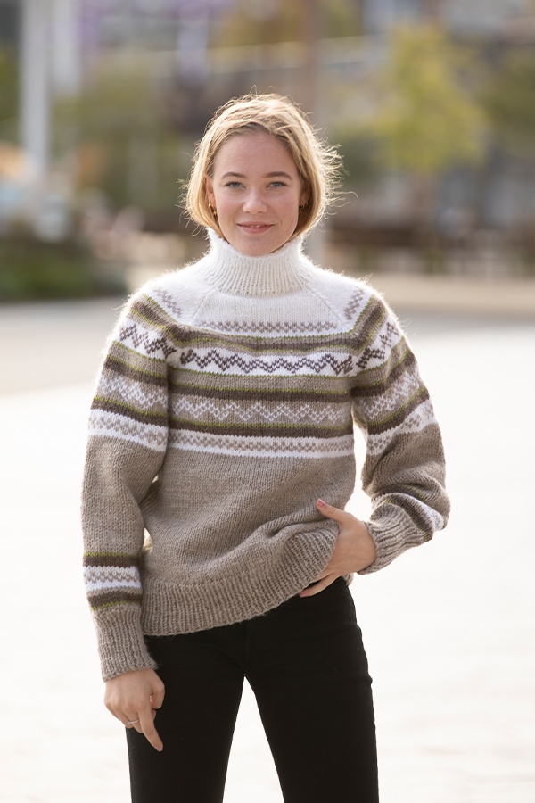 2135-10 Tamara genser