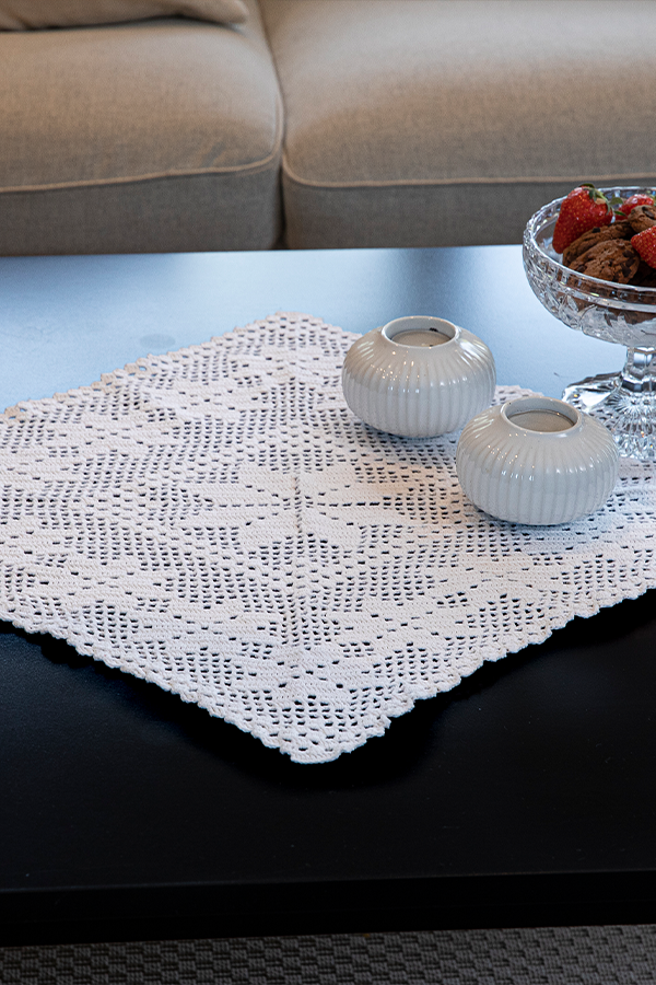 2230-7 Firkantet duk med stjerne 