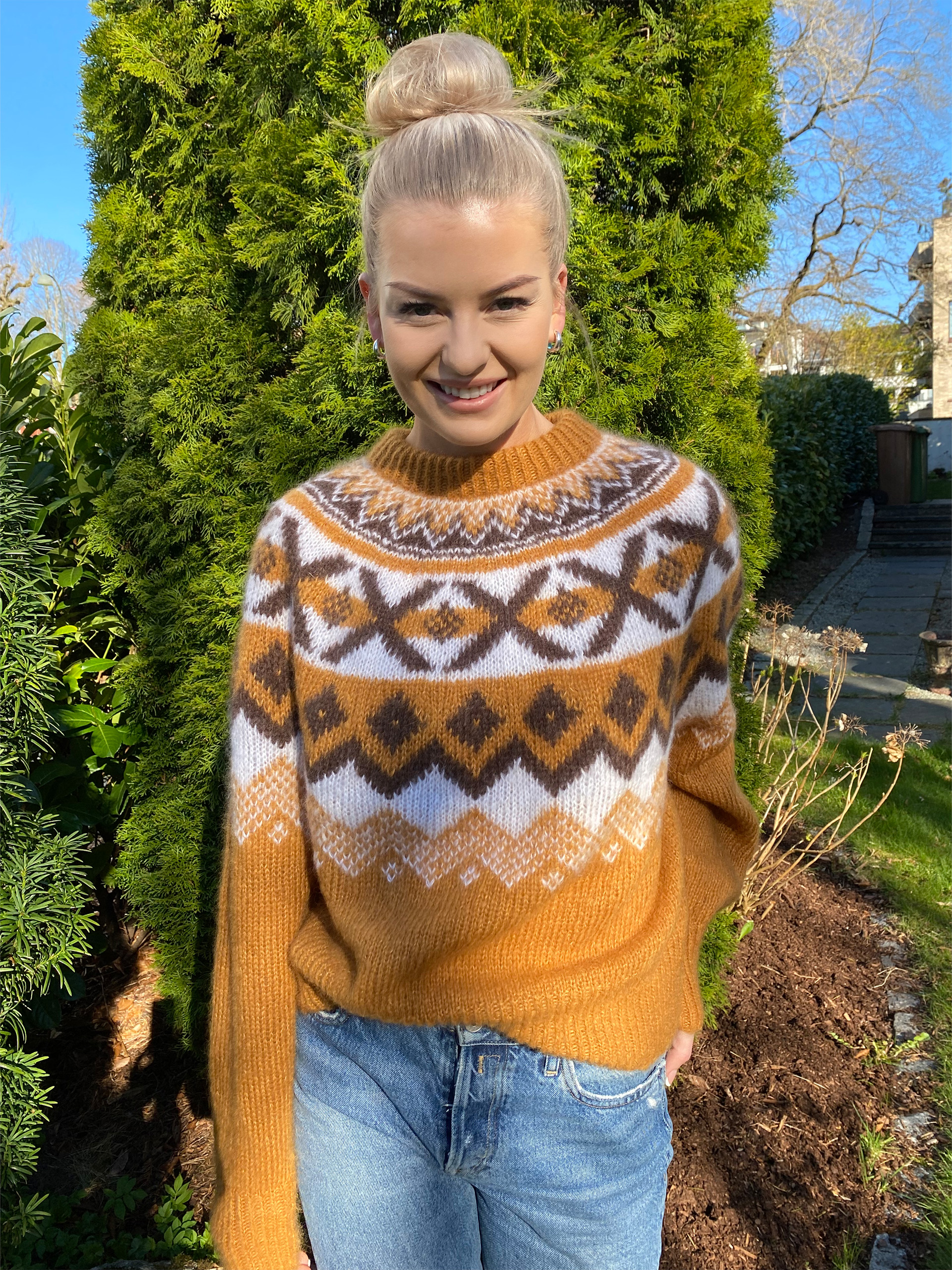 23-55a Aprilia genser Ravgul