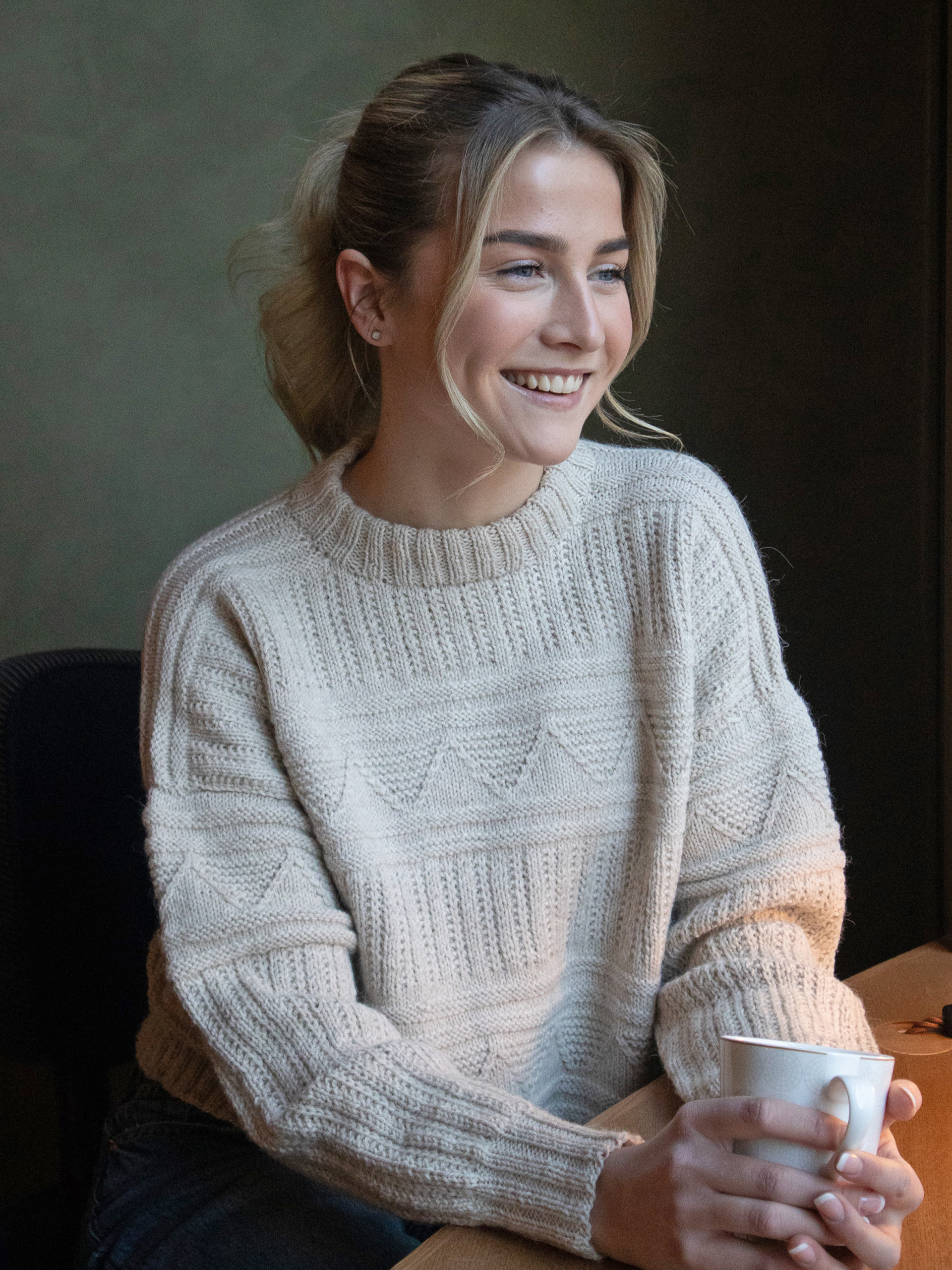 23-77 Dagmar genser cropped