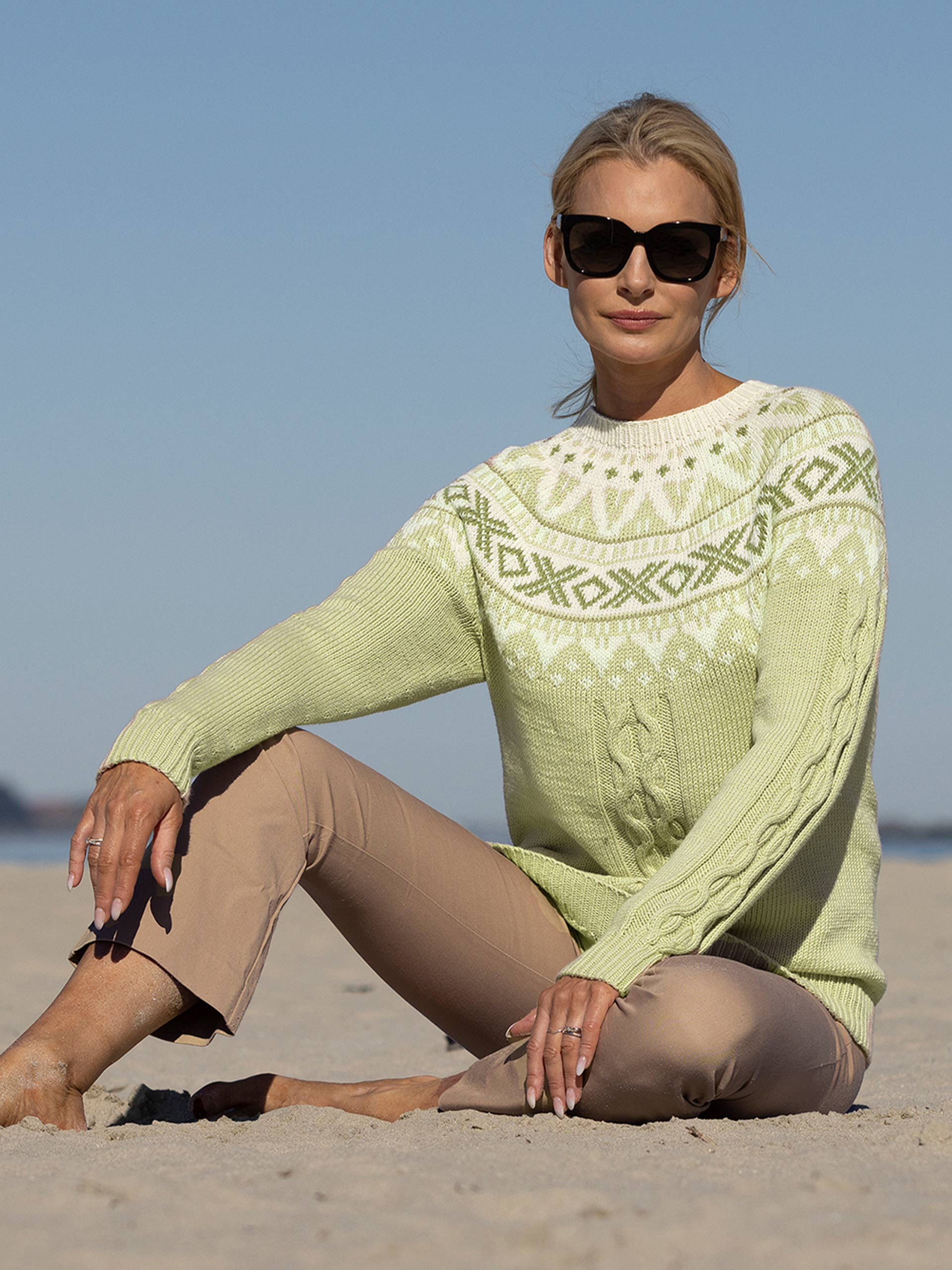 2319-8 Sanding genser grønn