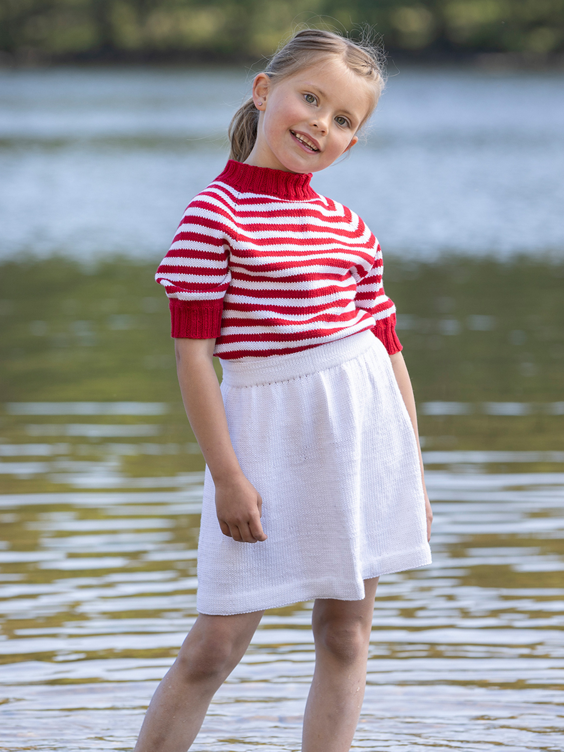 2325-6 Malaga t-skjorte og skjørt