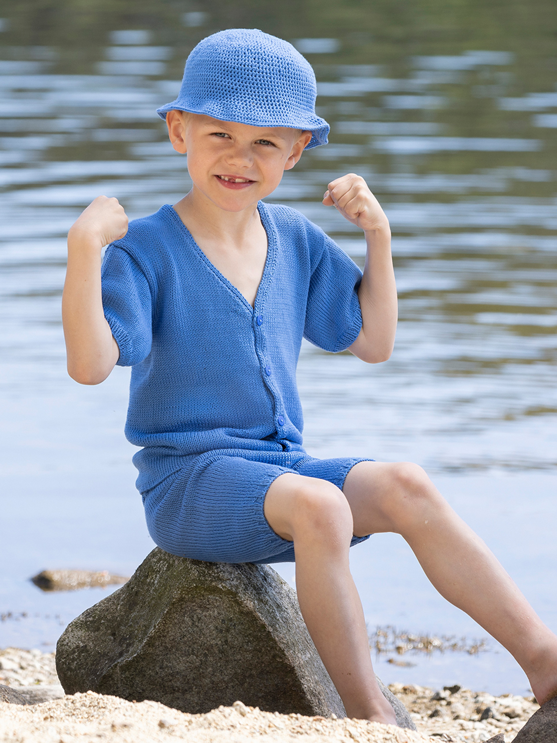 2325-12 Sevilla skjorte og shorts