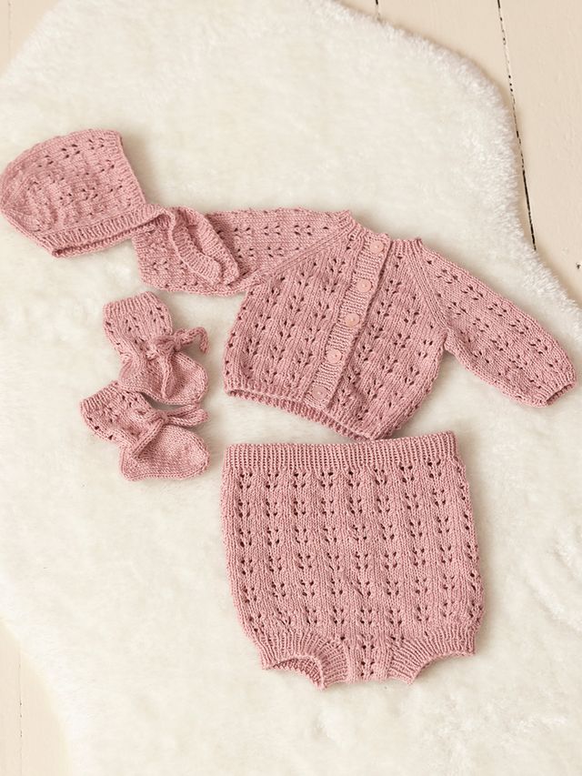 2326-2 Tiriltunge hentesett