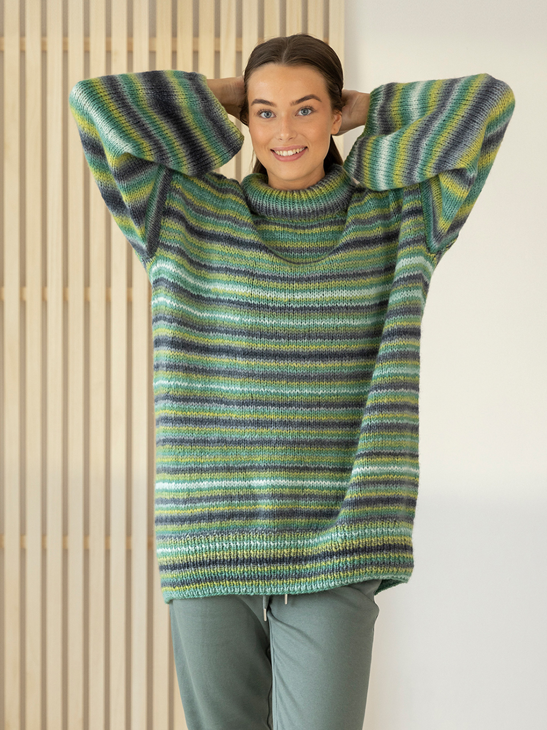 2339-4b Pinky genser