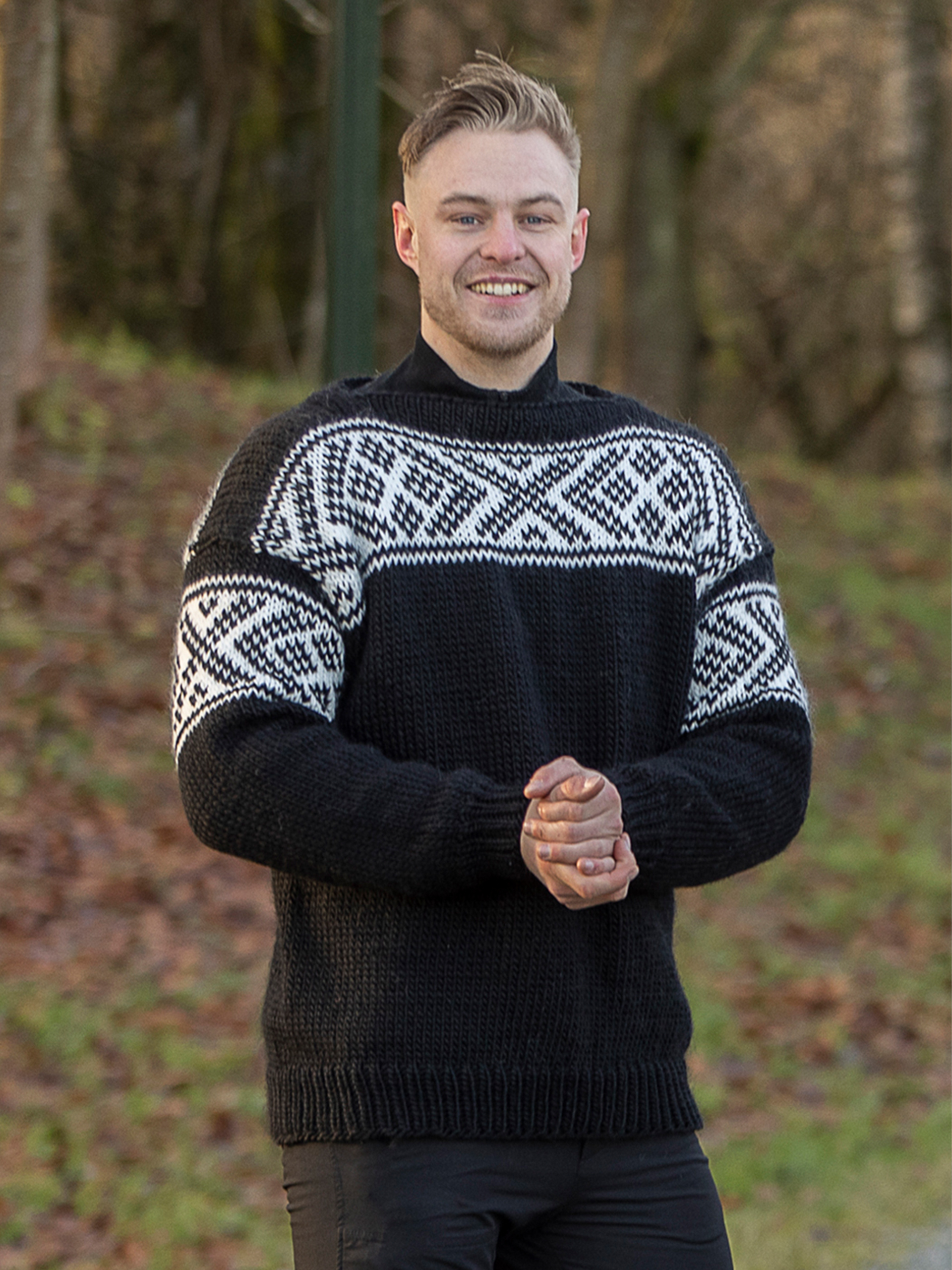 2402-4 Setesdal genser, Dreng