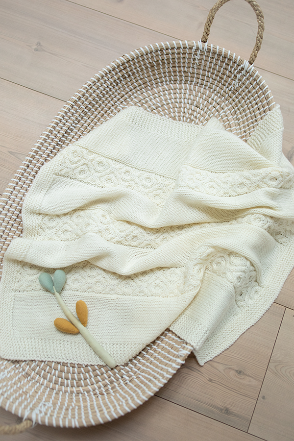 285-12 Veslegull teppe