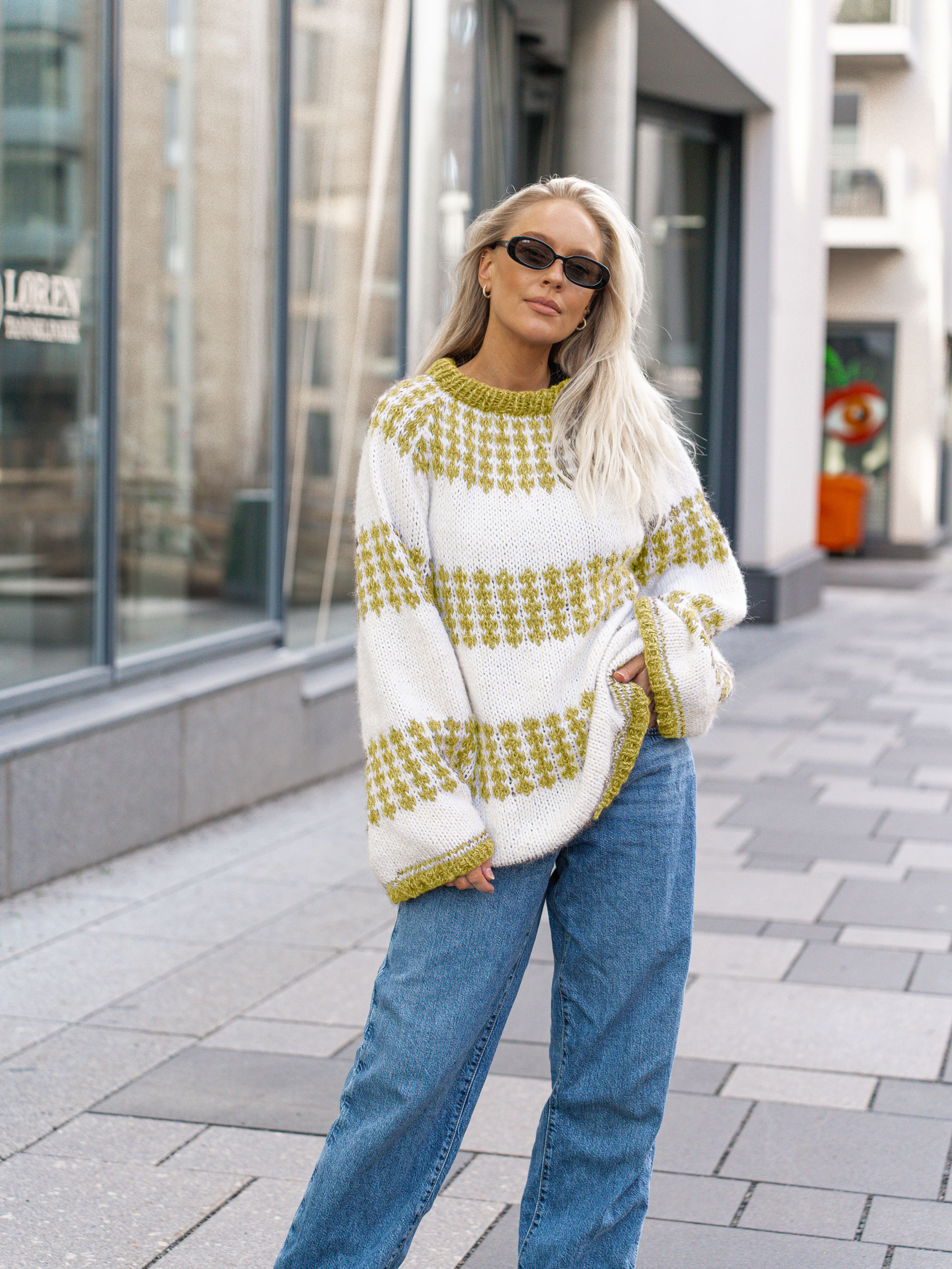 522V-01e CHARLIE SAGA raglan