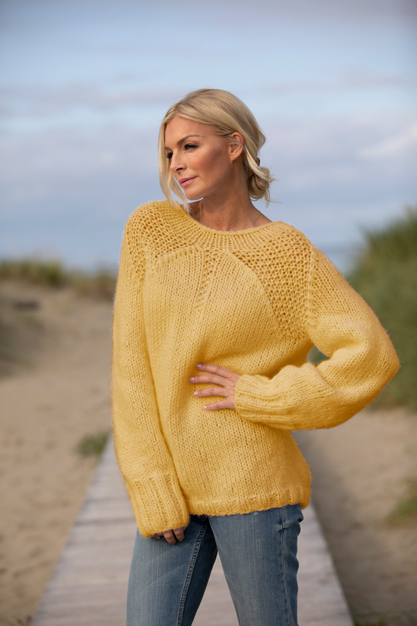 1922-1 Ren genser maisgul