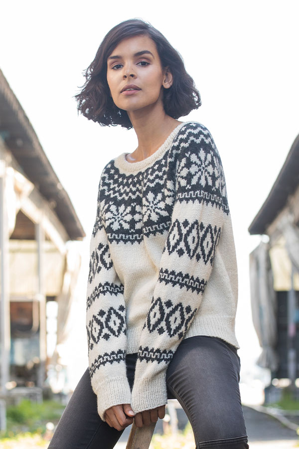 394-09 Aase kort genser natur