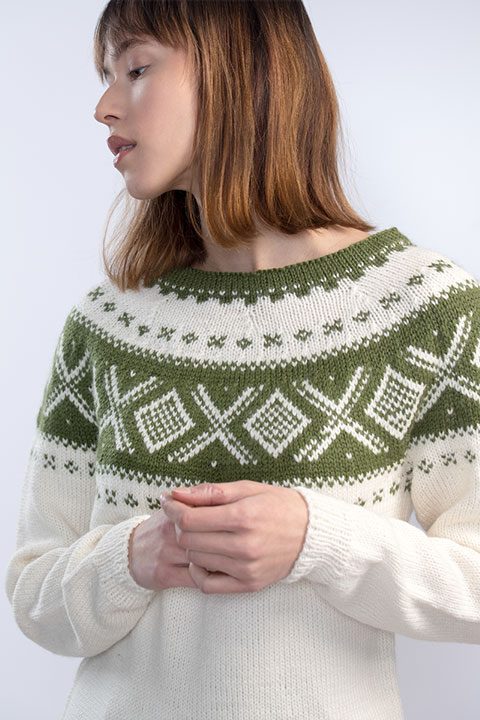 405-03 Cortina genser oliven 