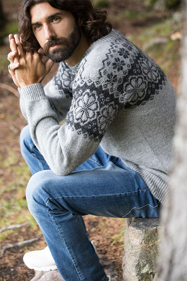 406-14 Q-symre genser grå