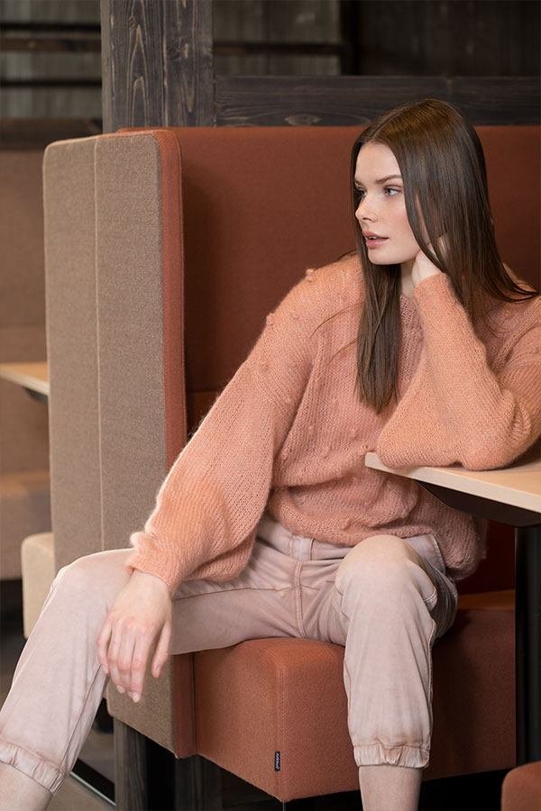 412-1 Pearly Sunday rose