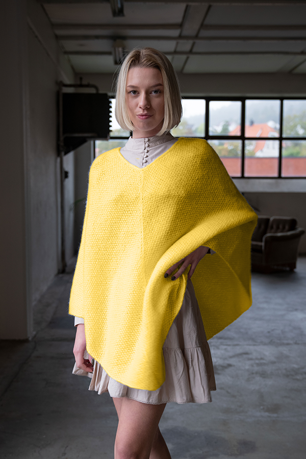 443-12e Giselle poncho gul