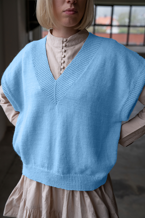 443-16b Léonie vest isblå