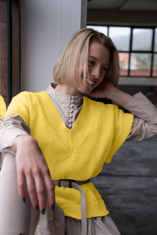 443-16c Léonie vest gul