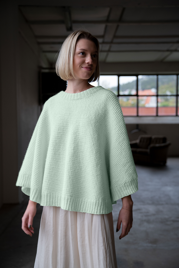 443-19f Florence poncho og halstube mintgrønn