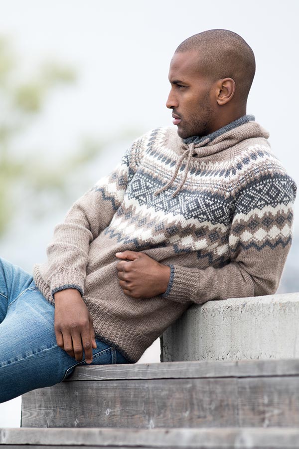 70-06 Carl genser lys brun M/ skinnlapp