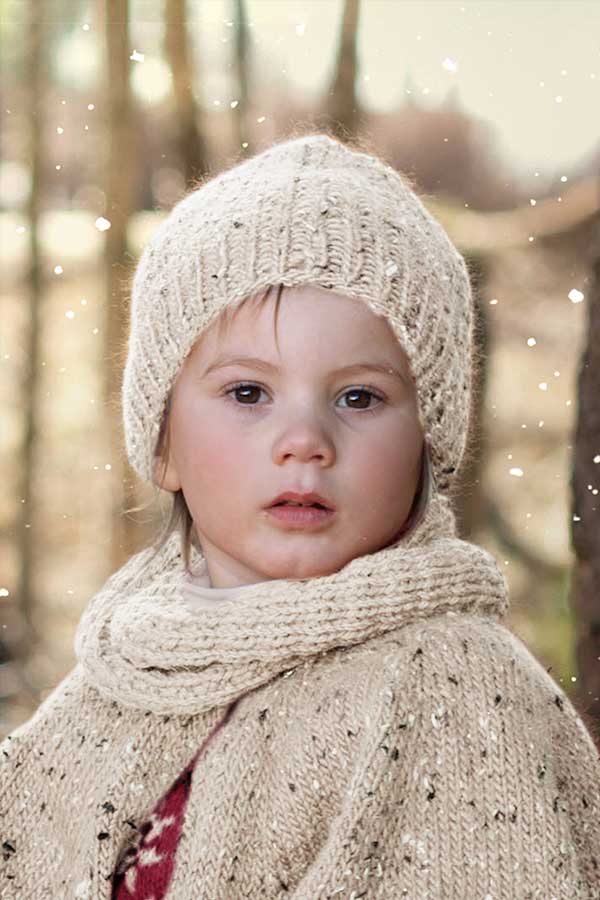 73-56 Smånisselue og snurrehals barn beige