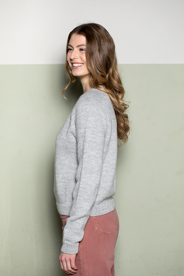 91-01 Elben genser lys grå