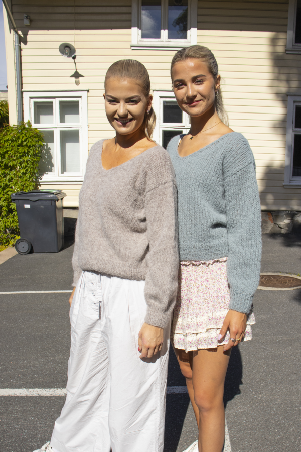 99-20a Amanda genser gråbrun