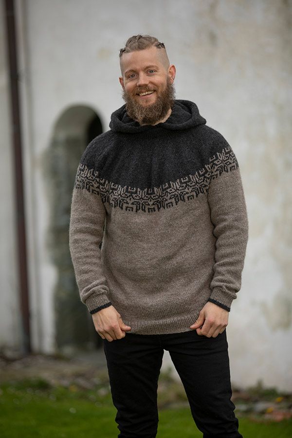 2127-9b Hod genser med hette