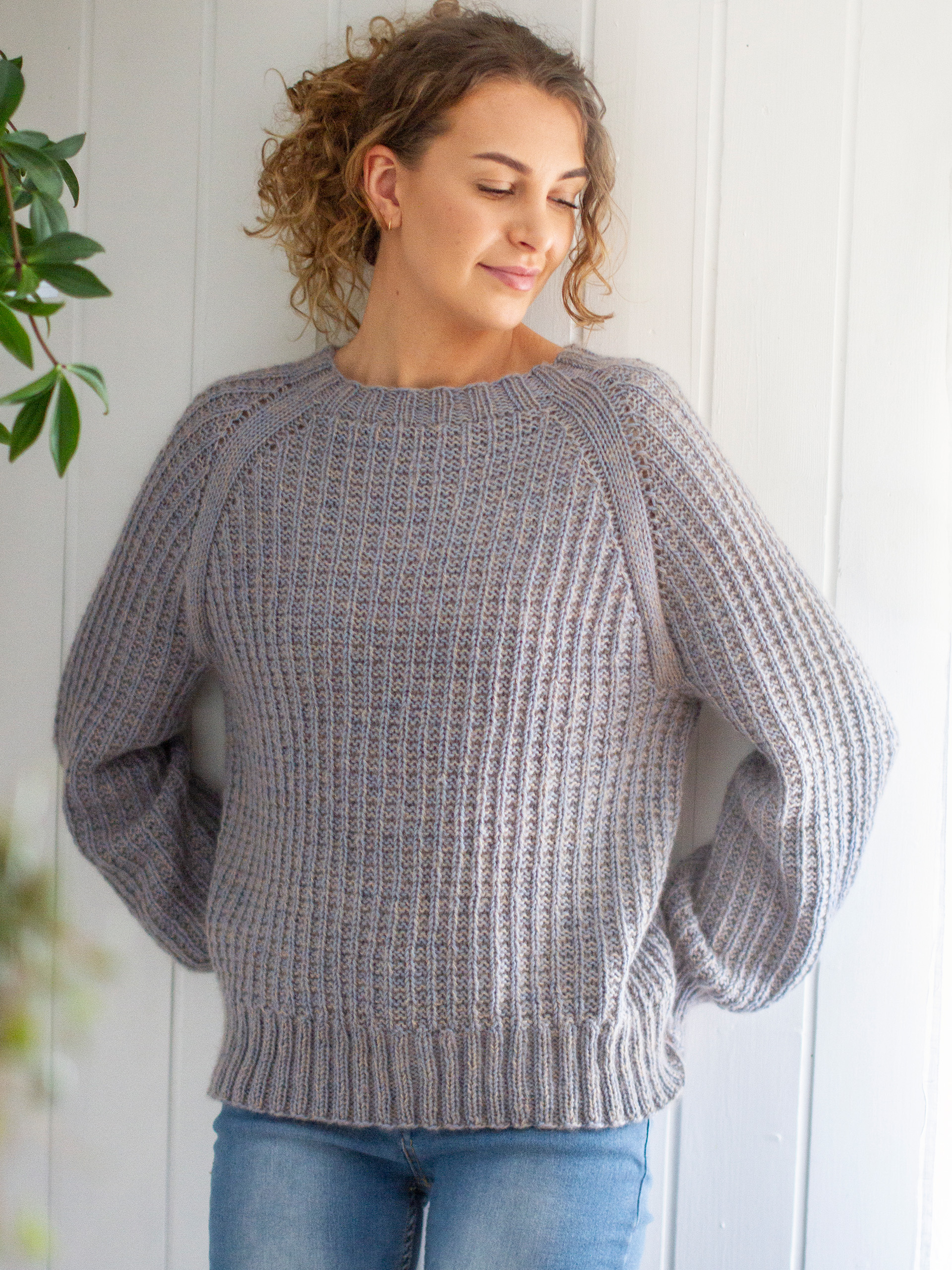 ØYENTRØST genser lys blåmelert