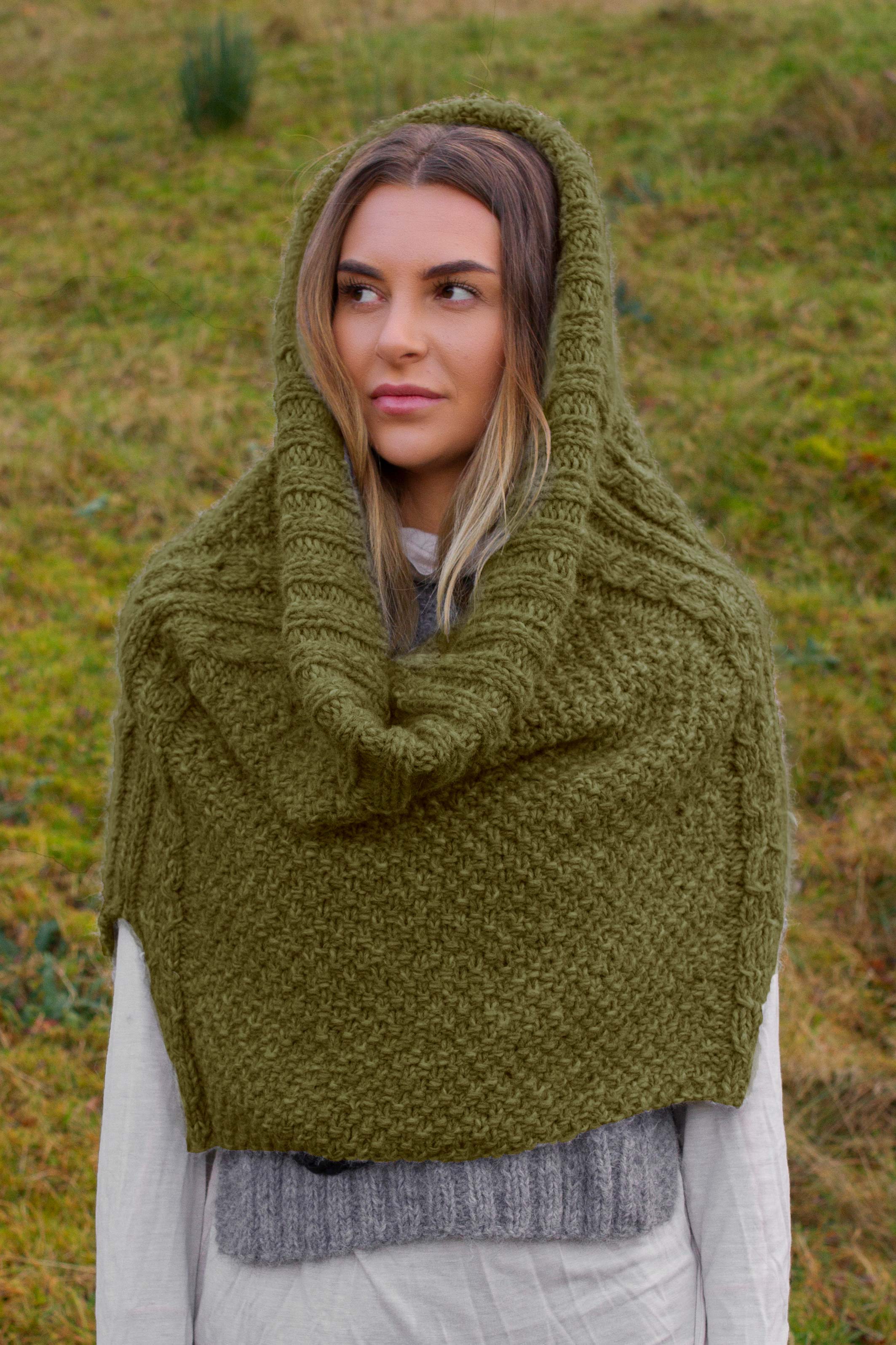 ARINN poncho olivengrønn