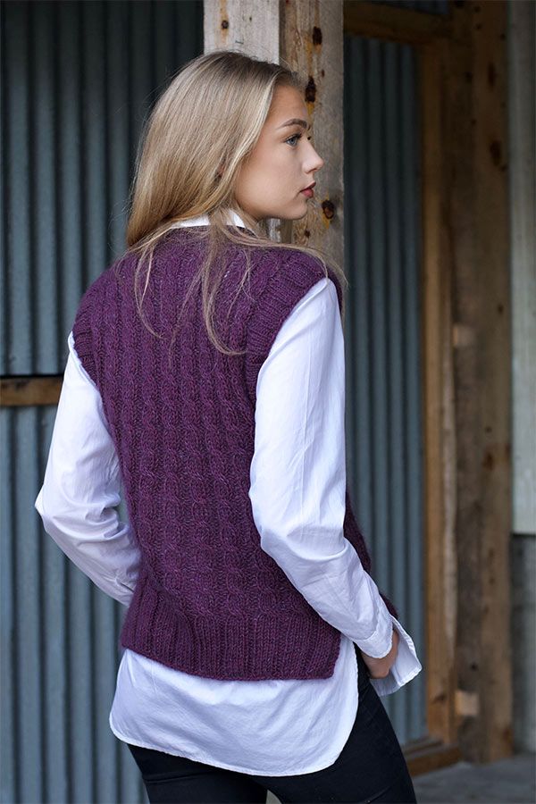 KARA vest plomme