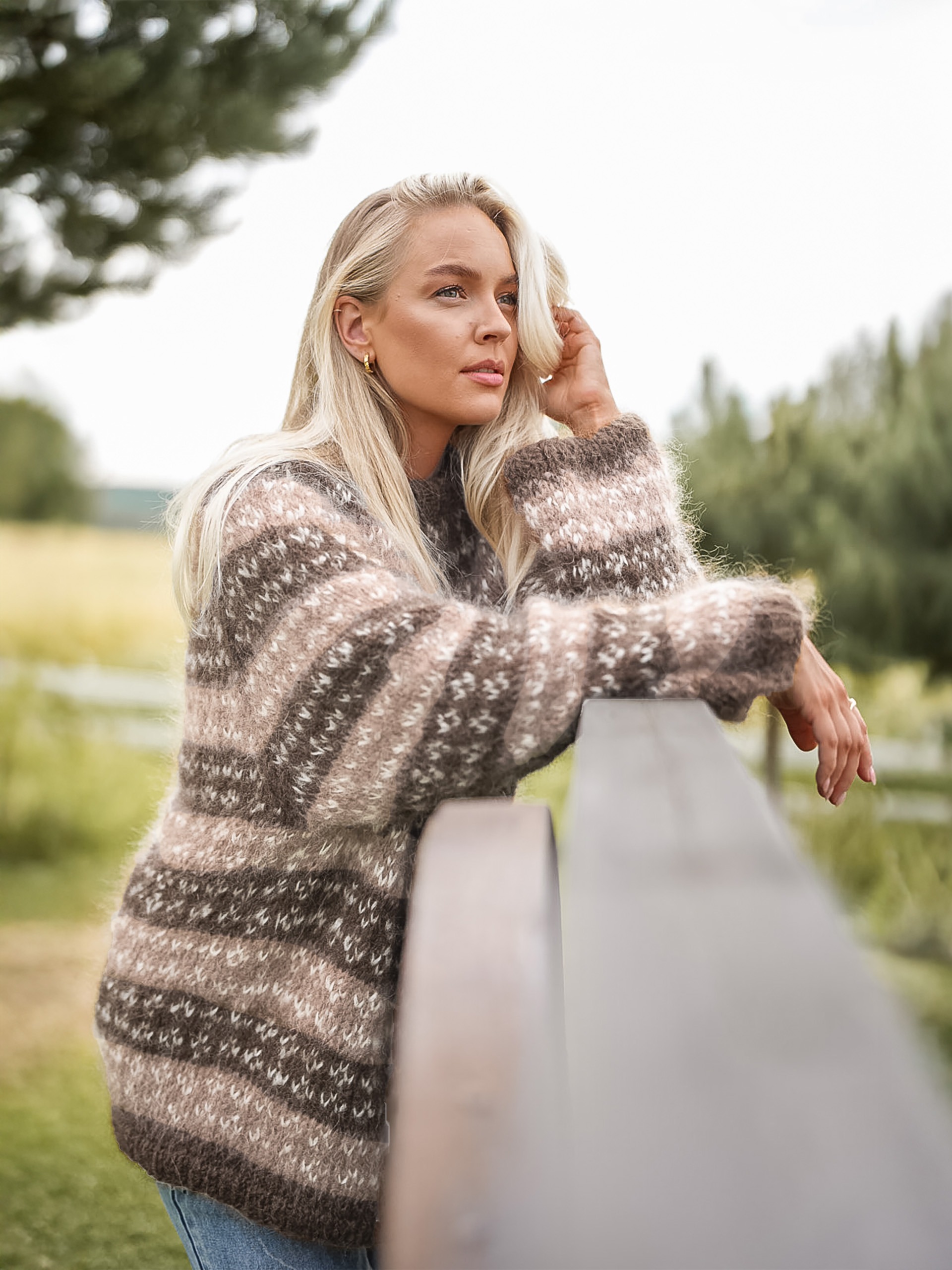 523V-01k Blome genser vol.2 kald brun