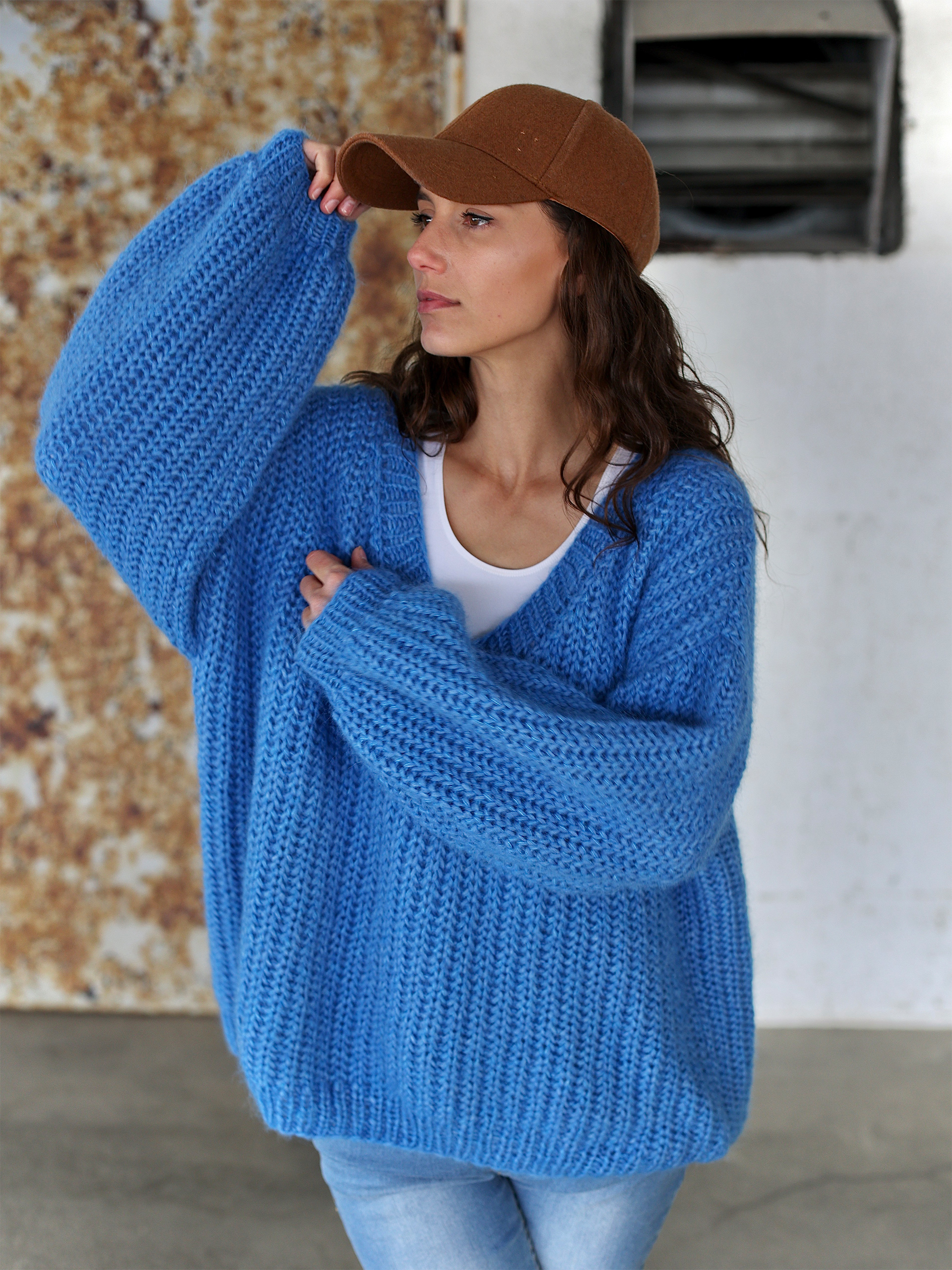 323S-01b BY BELL genser